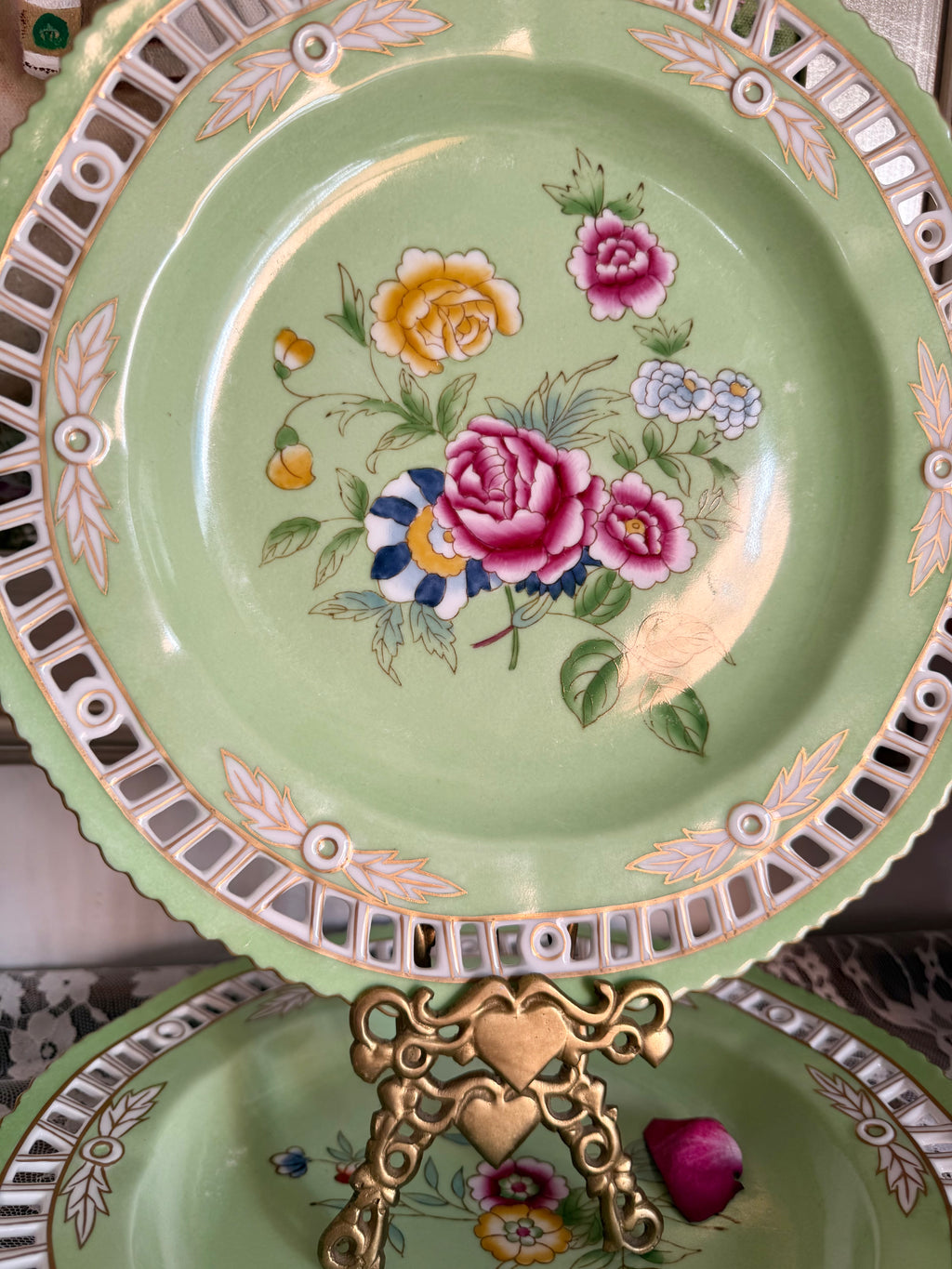 Pistachio Green Chelsea House Plate Set