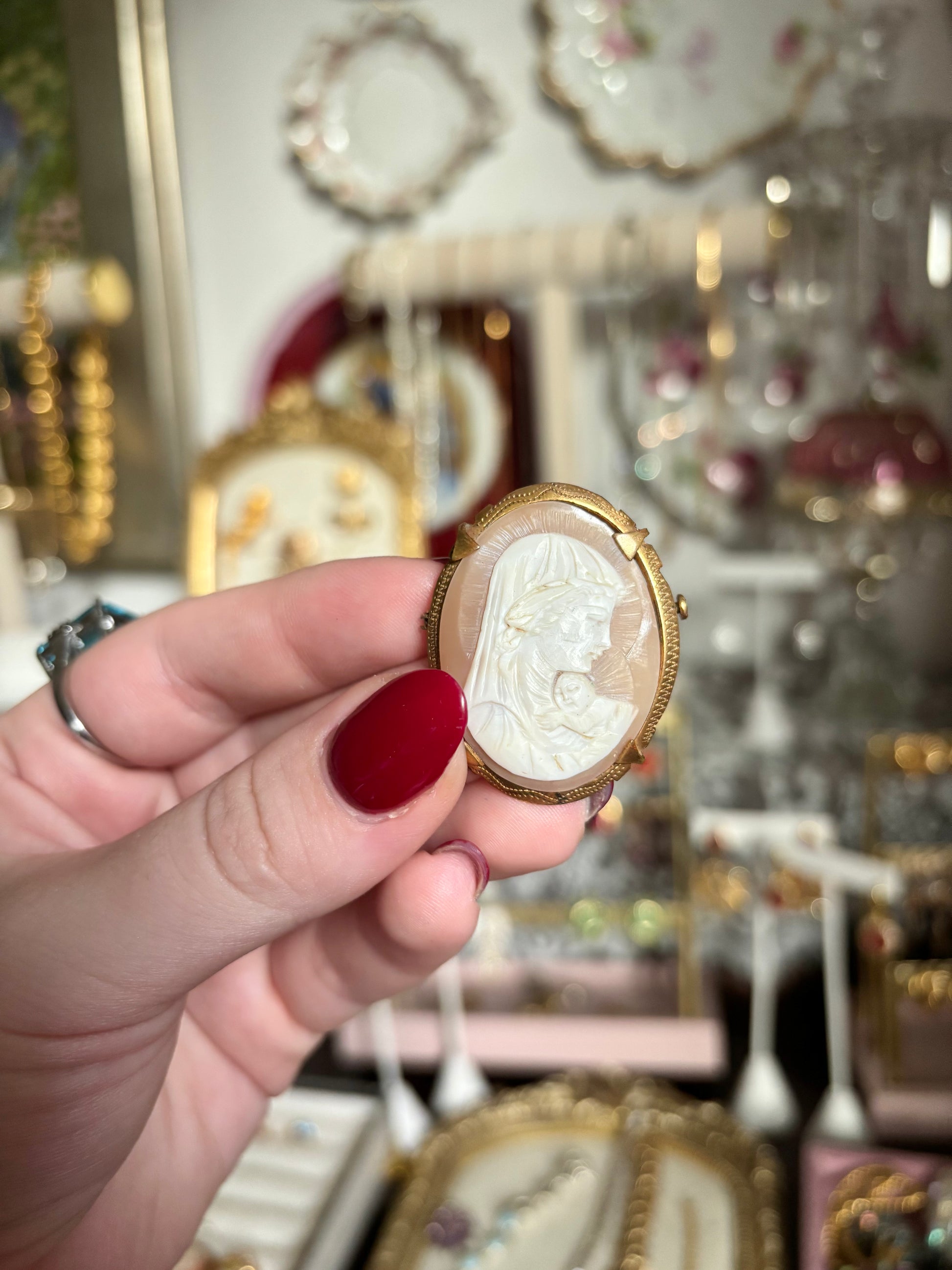 Antique Madonna and Child Shell Cameo Pendant Brooch