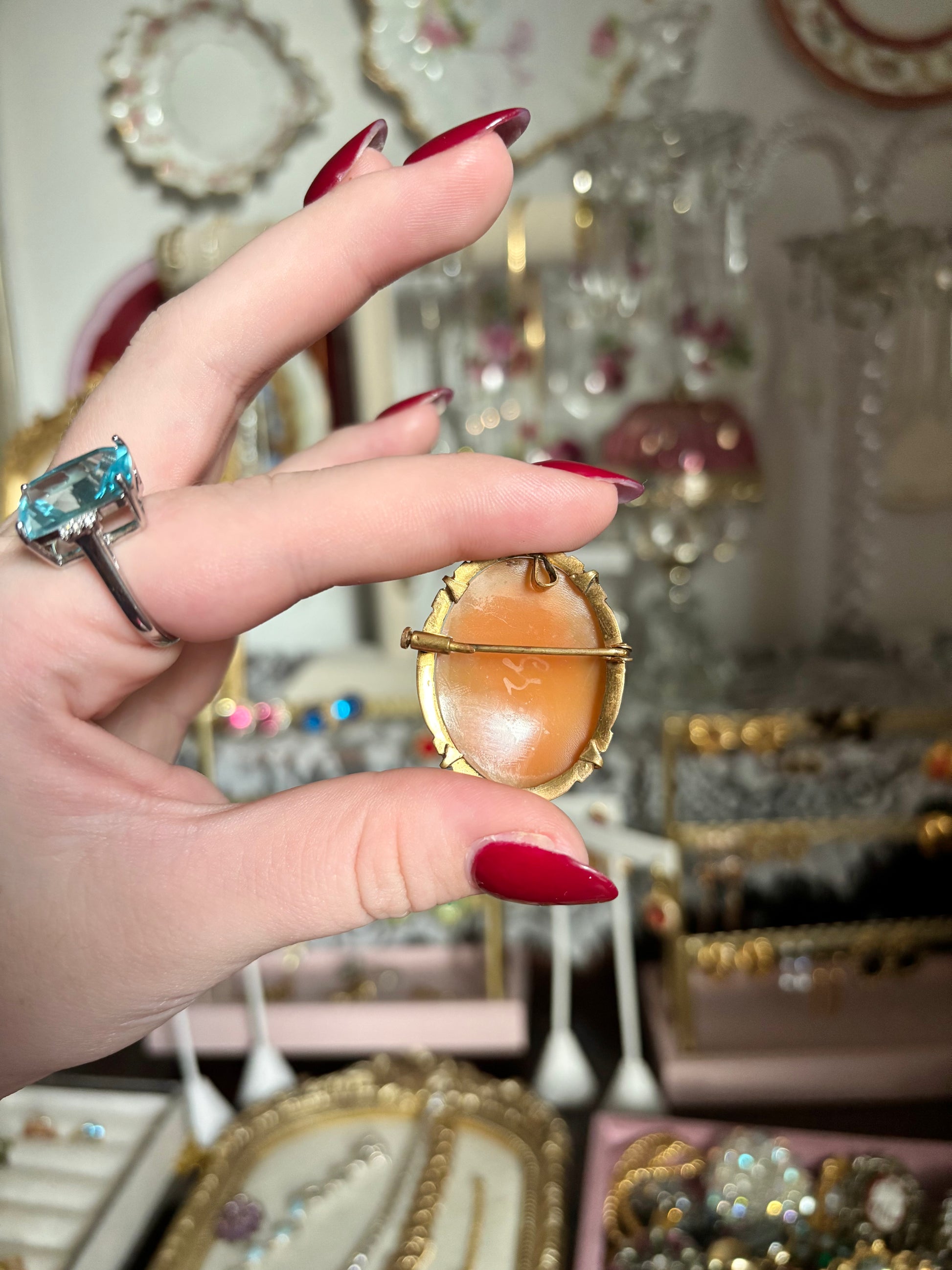 Antique Madonna and Child Shell Cameo Pendant Brooch